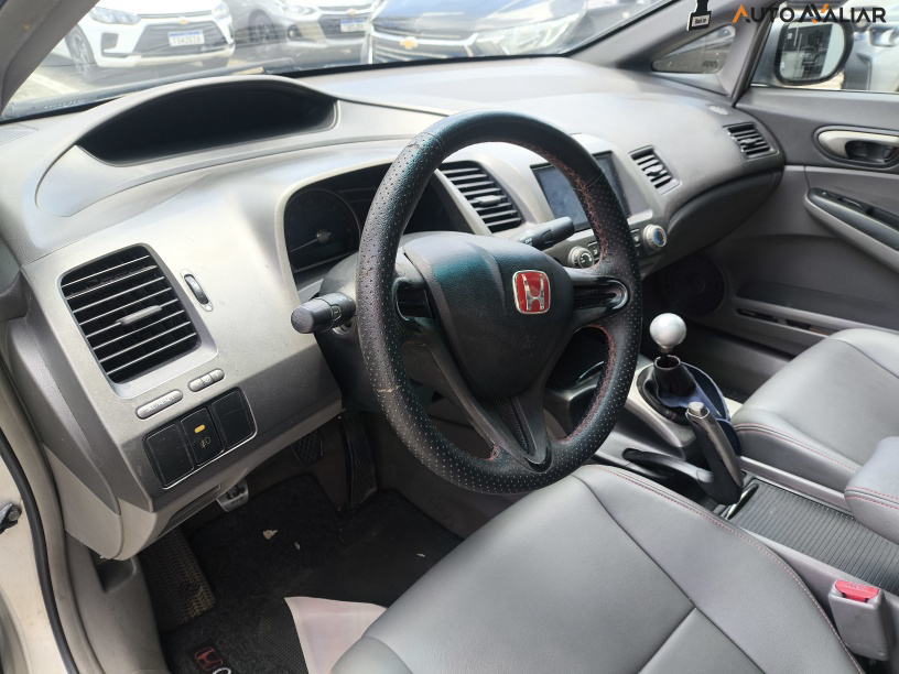 HONDA CIVIC 1.8 LXS 16V FLEX 4P MANUAL