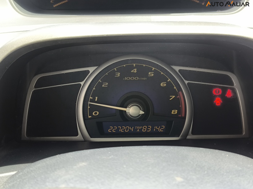 HONDA CIVIC 1.8 LXS 16V FLEX 4P MANUAL