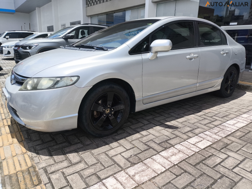 HONDA CIVIC 1.8 LXS 16V FLEX 4P MANUAL