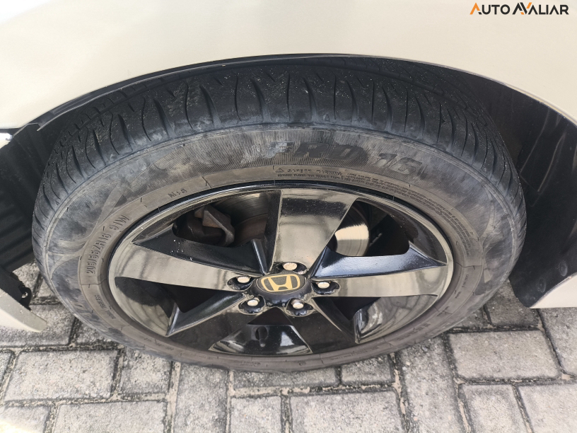 HONDA CIVIC 1.8 LXS 16V FLEX 4P MANUAL