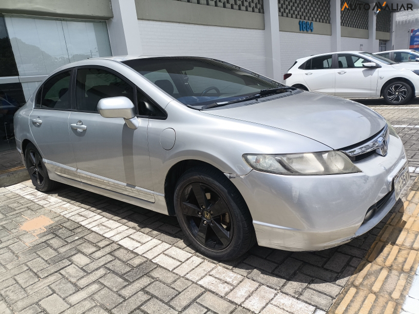 HONDA CIVIC 1.8 LXS 16V FLEX 4P MANUAL