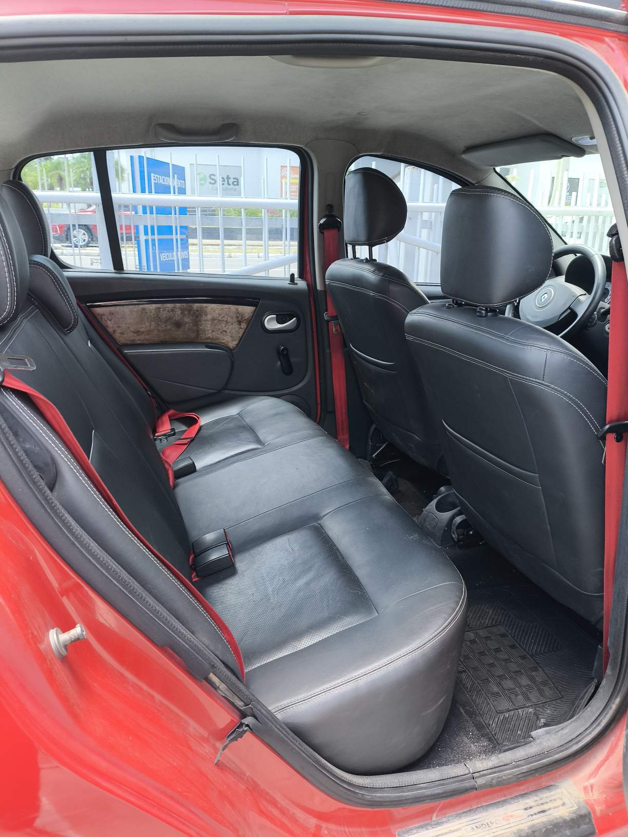 RENAULT SANDERO 1.6 GT LINE LIMITED FLEX 4P MANUAL