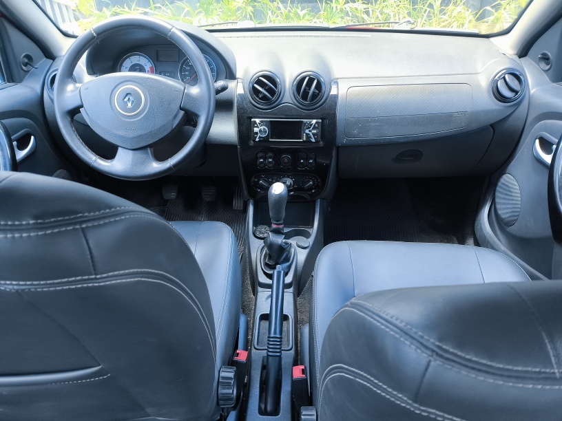 RENAULT SANDERO 1.6 GT LINE LIMITED FLEX 4P MANUAL