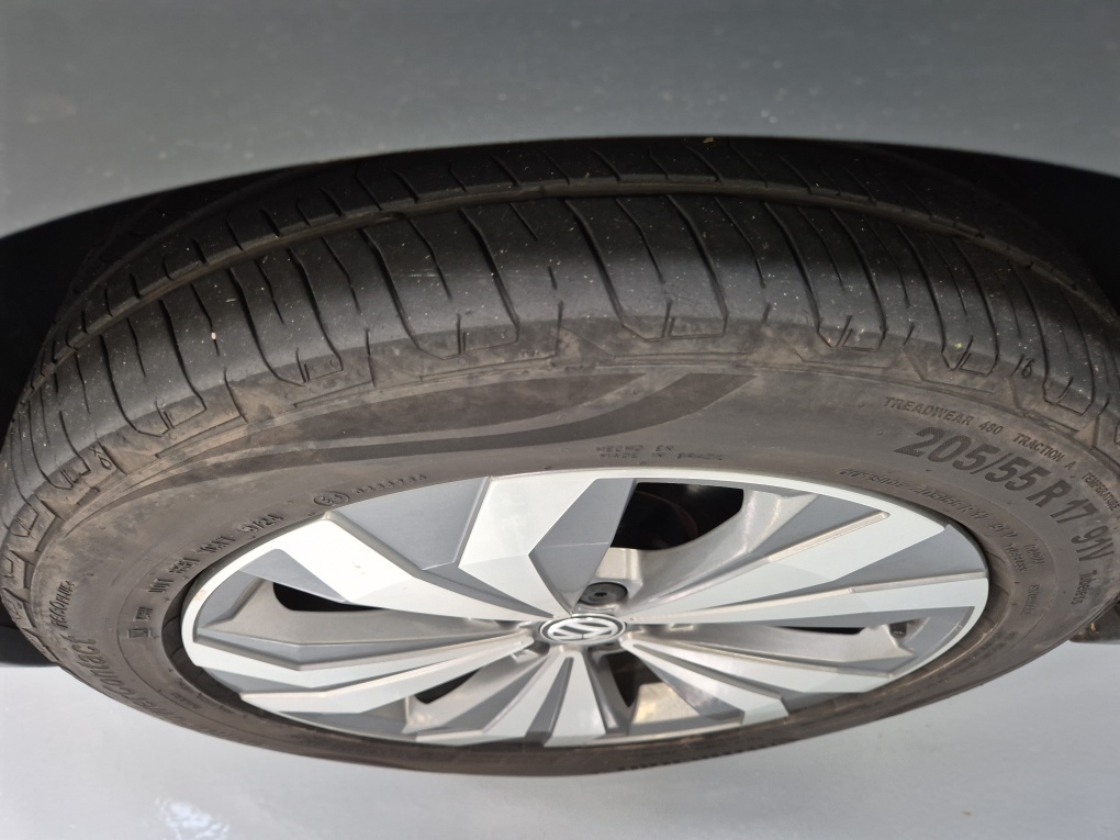 VOLKSWAGEN T-CROSS 1.4 250 TSI TOTAL FLEX HIGHLINE AUTOMATICO