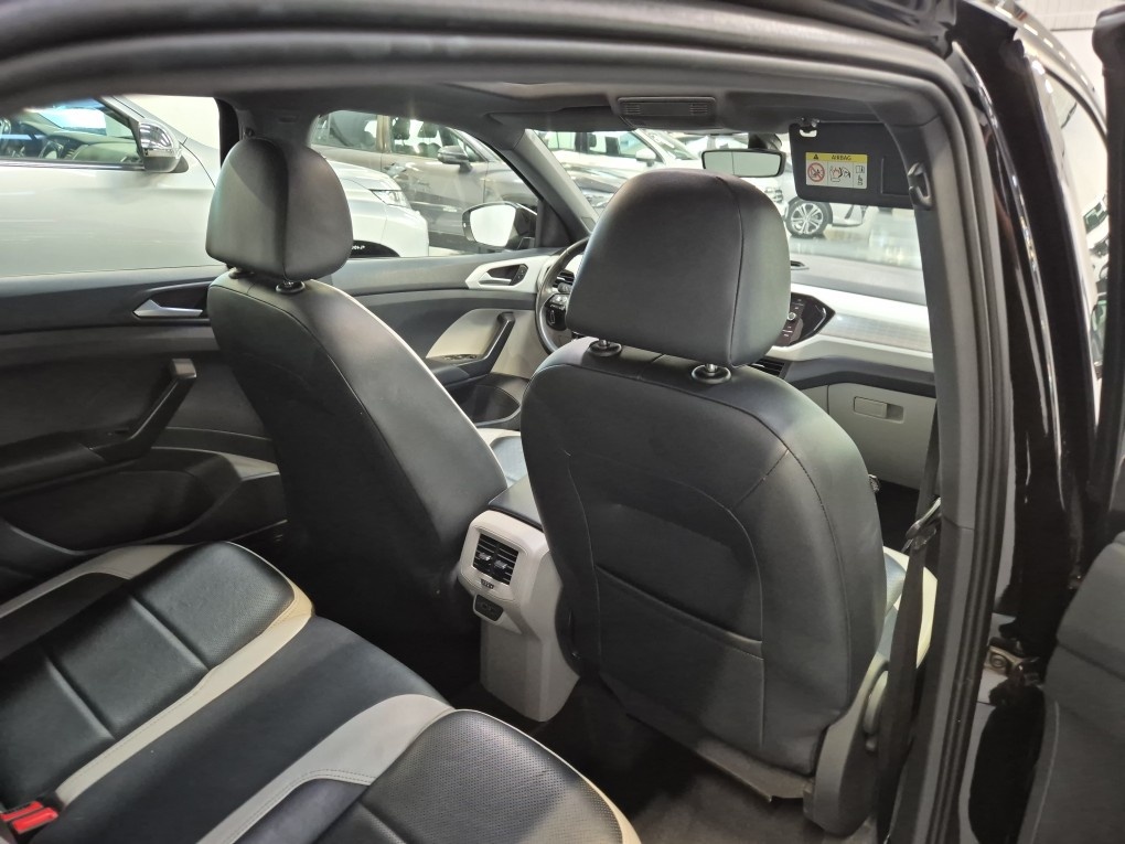 VOLKSWAGEN T-CROSS 1.4 250 TSI TOTAL FLEX HIGHLINE AUTOMATICO