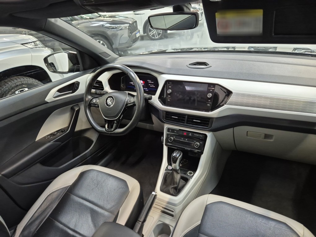 VOLKSWAGEN T-CROSS 1.4 250 TSI TOTAL FLEX HIGHLINE AUTOMATICO