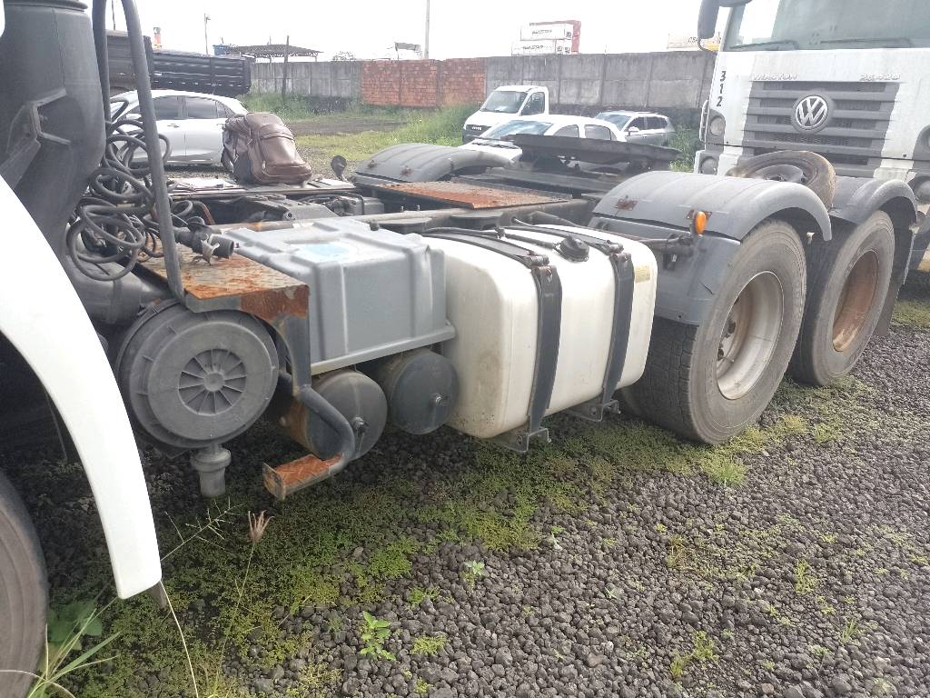 VOLKSWAGEN 25.420 CONSTELLATION TRACTOR V-TRONIC(CAB.EST.) 6X2 3E