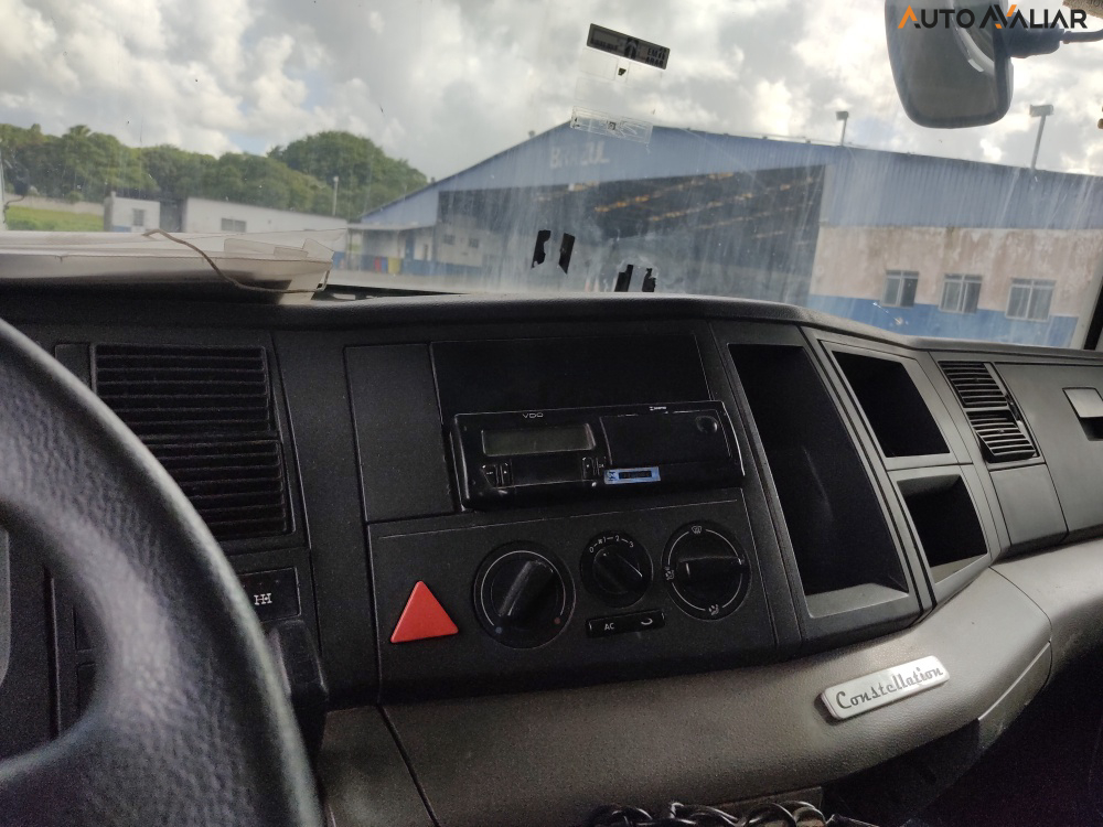 VOLKSWAGEN 26.420 CONSTELLATION TRACTOR V-TRONIC(CAB.EST) 6X4 3E