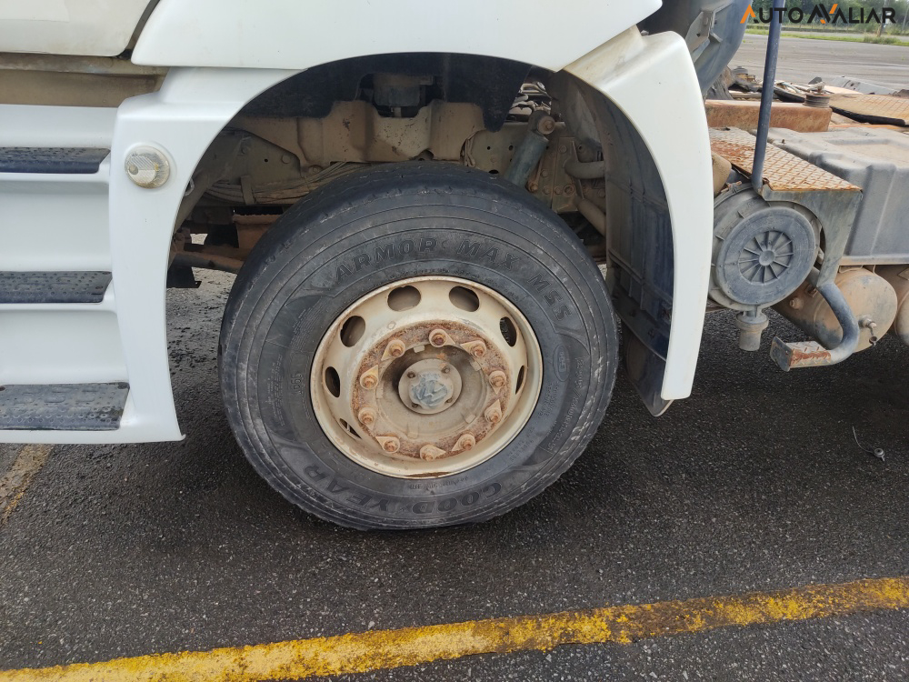 VOLKSWAGEN 26.420 CONSTELLATION TRACTOR V-TRONIC(CAB.EST) 6X4 3E