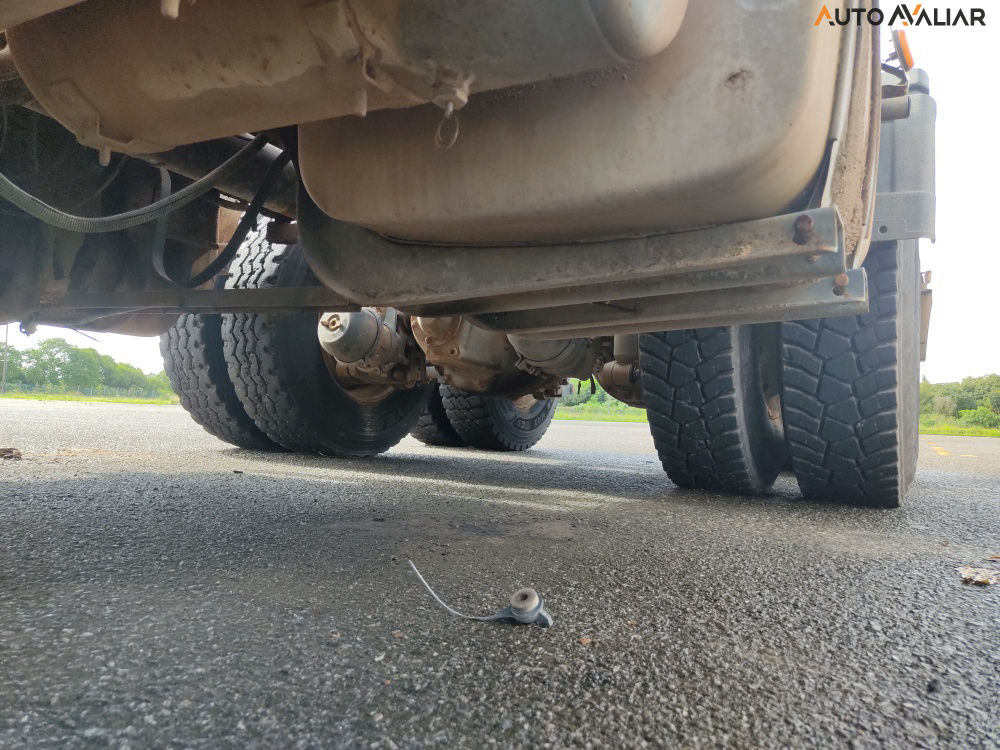 VOLKSWAGEN 26.420 CONSTELLATION TRACTOR V-TRONIC(CAB.EST) 6X4 3E