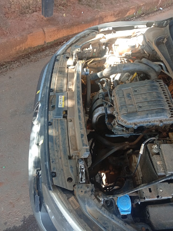 VOLKSWAGEN POLO 1.0 MPI TRACK MANUAL