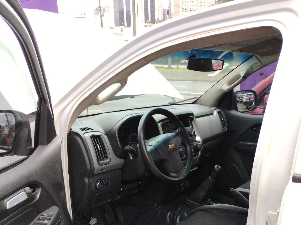 CHEVROLET S10 2.8 LS 4X4 CD 16V TURBO DIESEL 4P MANUAL