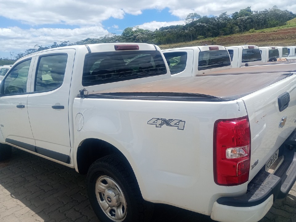 CHEVROLET S10 2.8 LS 4X4 CD 16V TURBO DIESEL 4P MANUAL