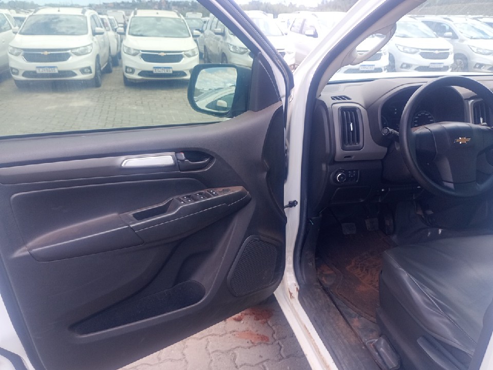 CHEVROLET S10 2.8 LS 4X4 CD 16V TURBO DIESEL 4P MANUAL