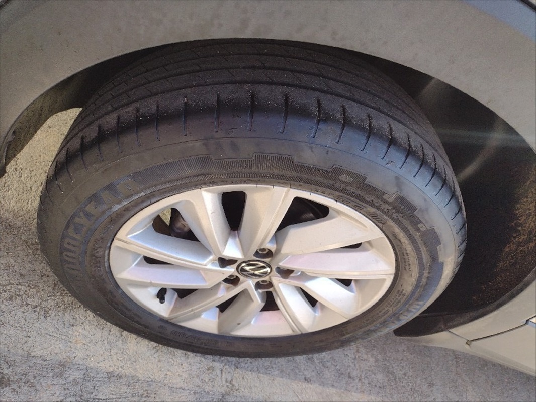 VOLKSWAGEN T-CROSS 1.0 200 TSI TOTAL FLEX AUTOM&Aacute;TICO