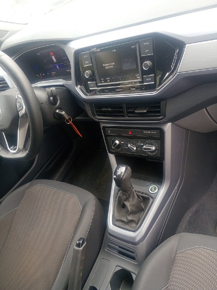 VOLKSWAGEN T-CROSS 1.0 200 TSI TOTAL FLEX AUTOM&Aacute;TICO