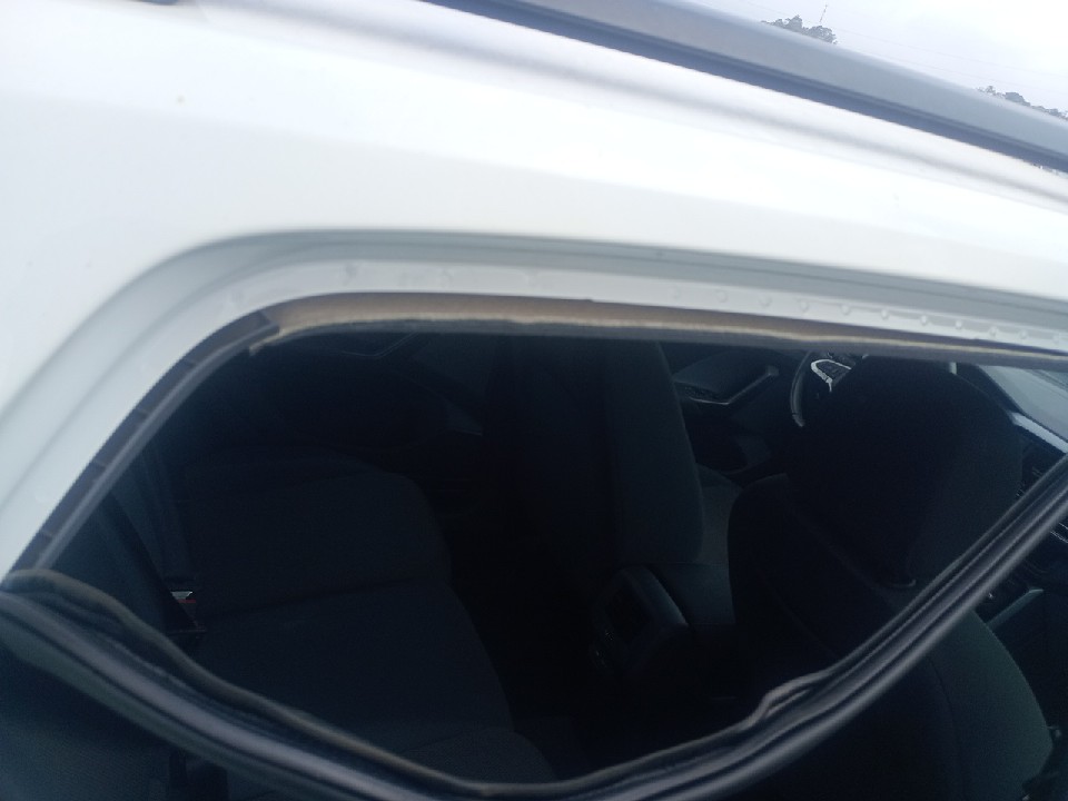 VOLKSWAGEN T-CROSS 1.0 200 TSI TOTAL FLEX AUTOM&Aacute;TICO