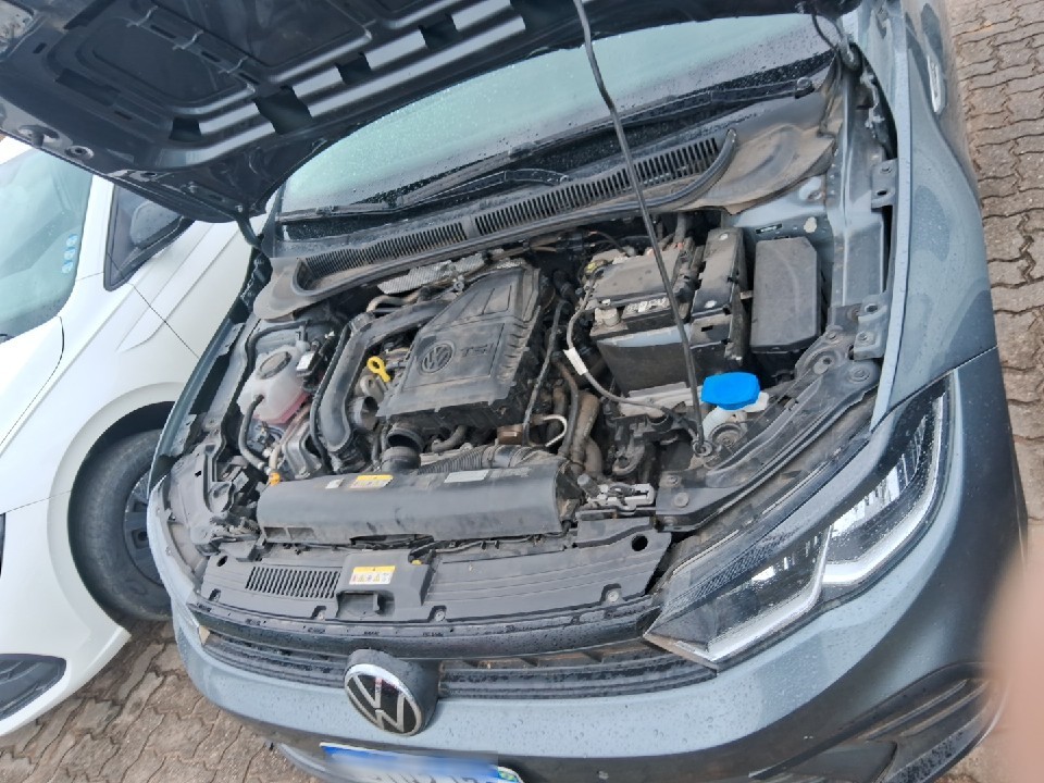 VOLKSWAGEN POLO 1.0 170 TSI COMFORTLINE AUTOM&Aacute;TICO