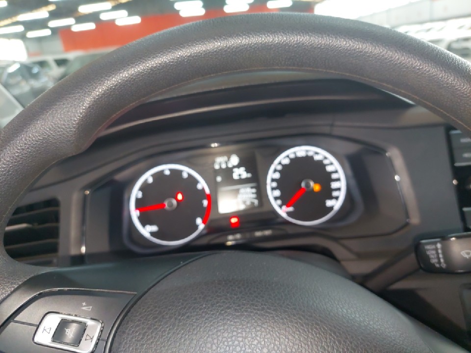 VOLKSWAGEN POLO 1.0 MPI TRACK MANUAL