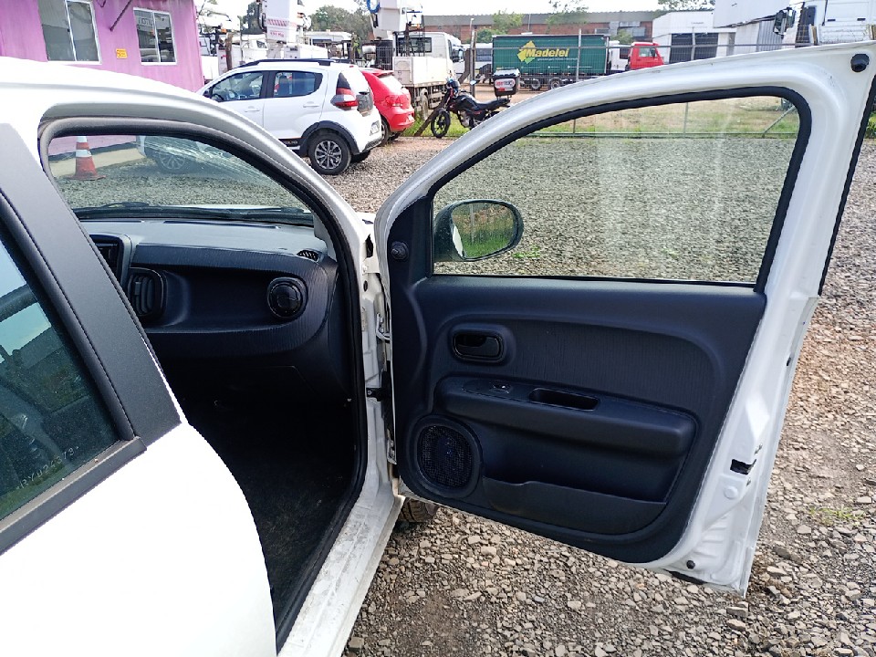 FIAT MOBI 1.0 EVO FLEX LIKE. ON MANUAL