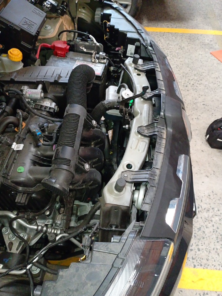 RENAULT KWID 1.0 12V SCE FLEX INTENSE MANUAL