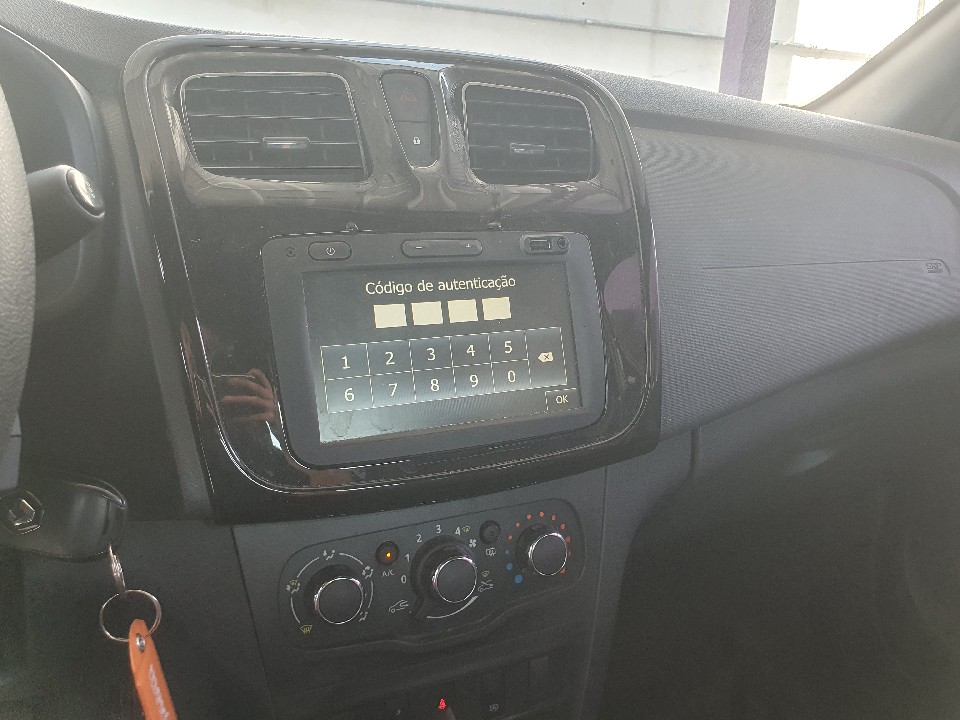 RENAULT LOGAN 1.0  12V SCE FLEX ZEN MANUAL