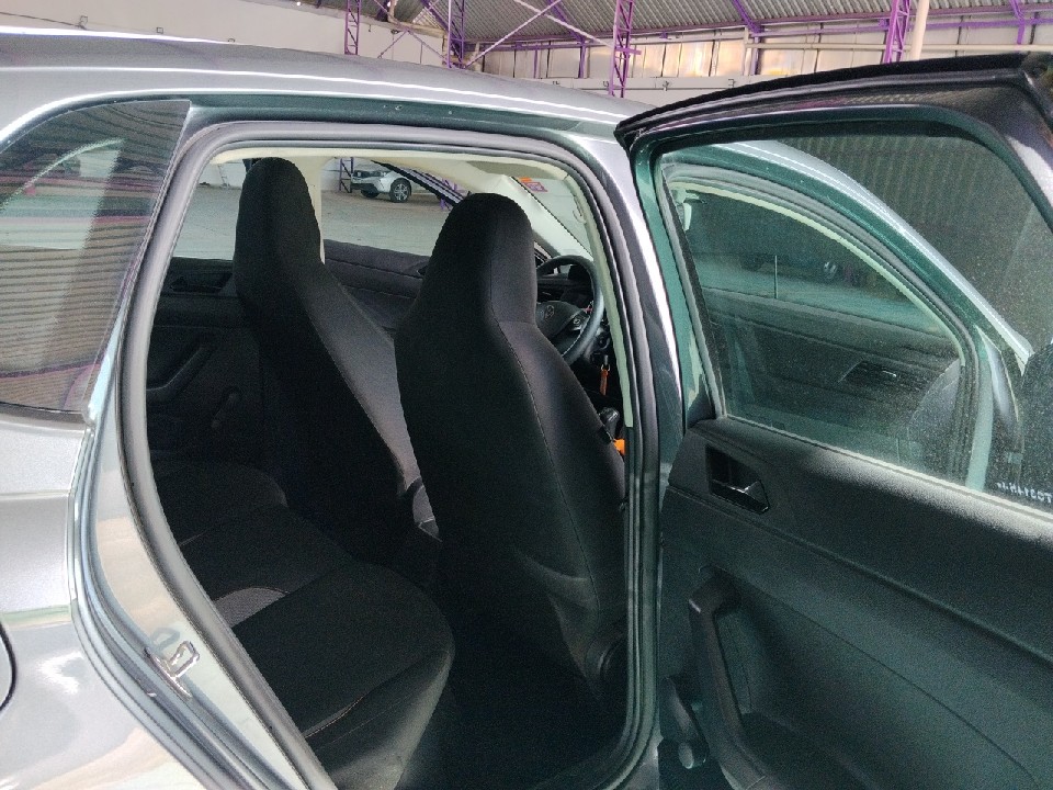 VOLKSWAGEN POLO 1.0 MPI TRACK MANUAL