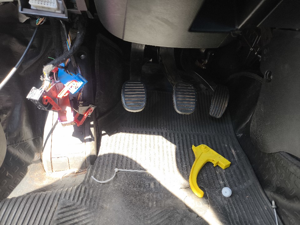 FIAT STRADA 1.4 FIRE FLEX ENDURANCE CS MANUAL