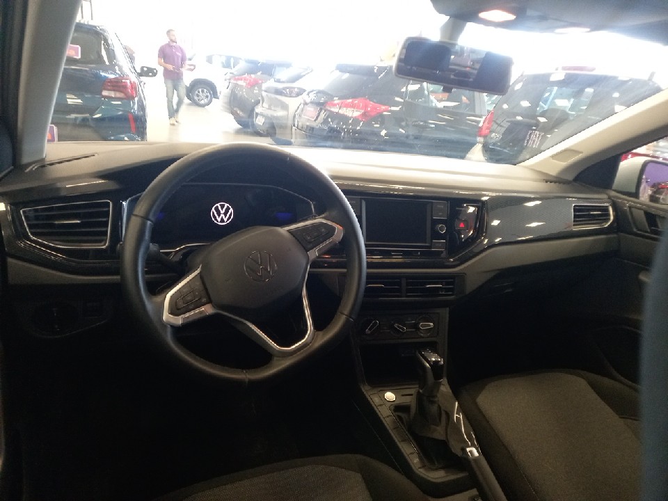 VOLKSWAGEN POLO 1.0 170 TSI COMFORTLINE AUTOM&Aacute;TICO