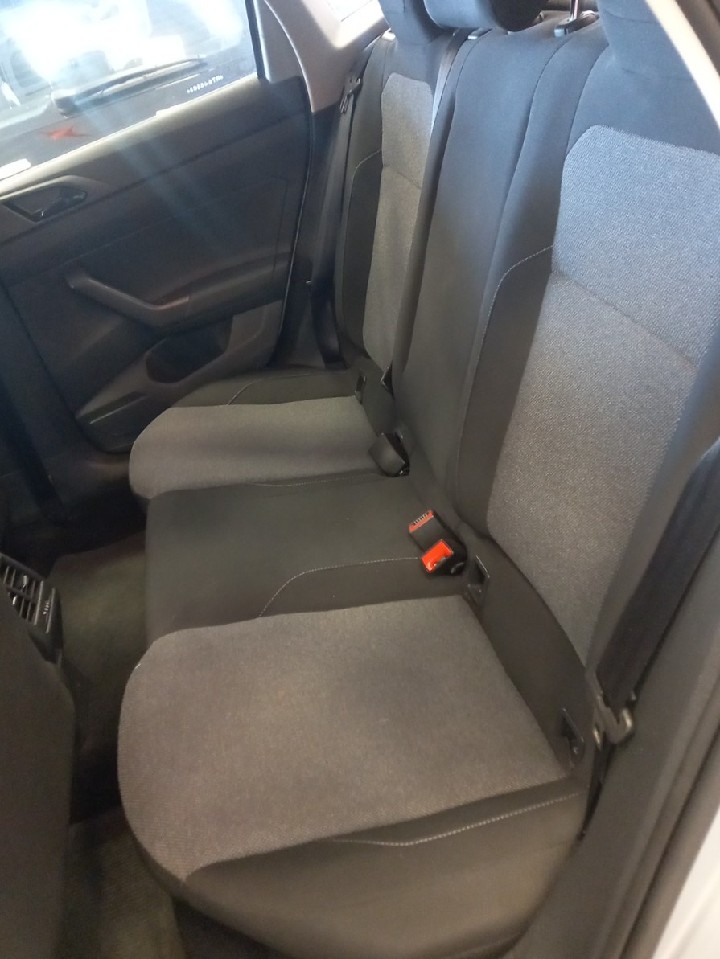 VOLKSWAGEN POLO 1.0 170 TSI COMFORTLINE AUTOM&Aacute;TICO