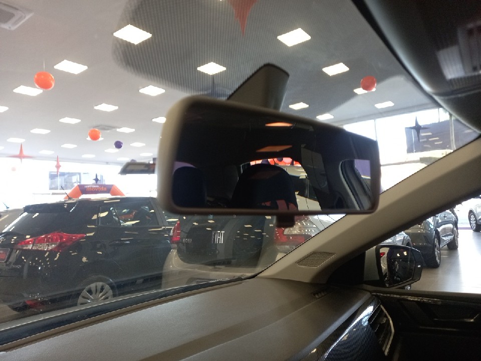 VOLKSWAGEN POLO 1.0 170 TSI COMFORTLINE AUTOM&Aacute;TICO