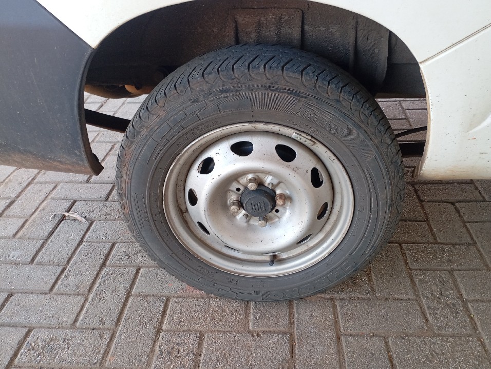 FIAT FIORINO 1.4 MPI FURGAO 8V FLEX 2P MANUAL