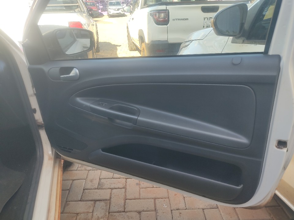 VOLKSWAGEN SAVEIRO 1.6 MSI ROBUST CS 16V FLEX 2P MANUAL