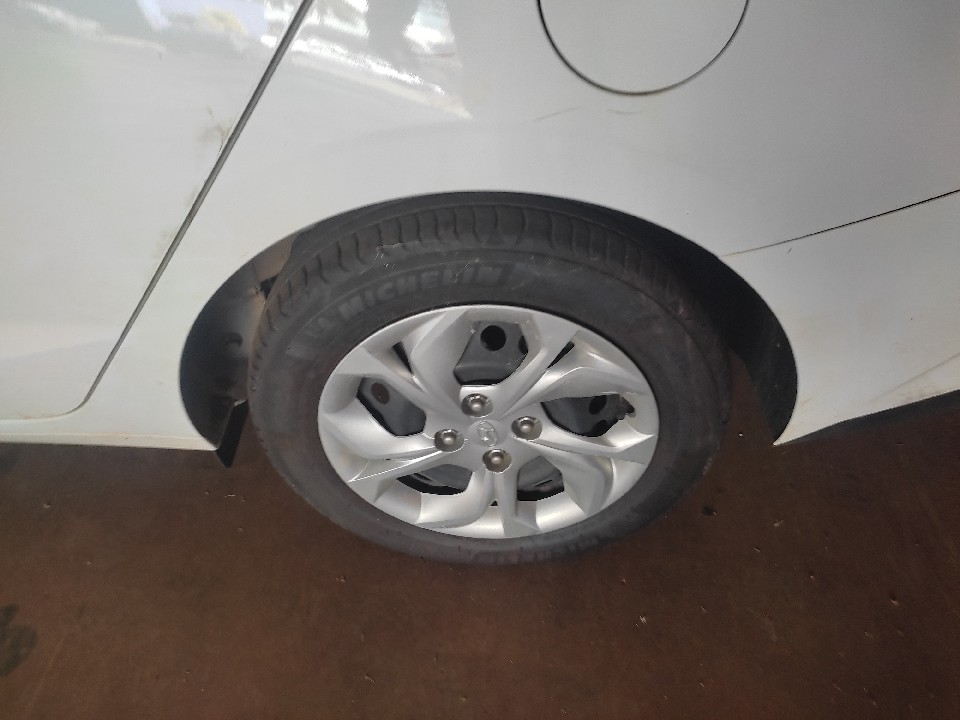 HYUNDAI HB20S 1.0 12V FLEX COMFORT PLUS MANUAL