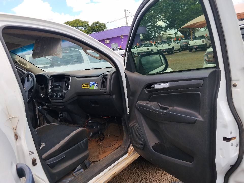 CHEVROLET S10 2.8 LS 4X4 CD 16V TURBO DIESEL 4P MANUAL