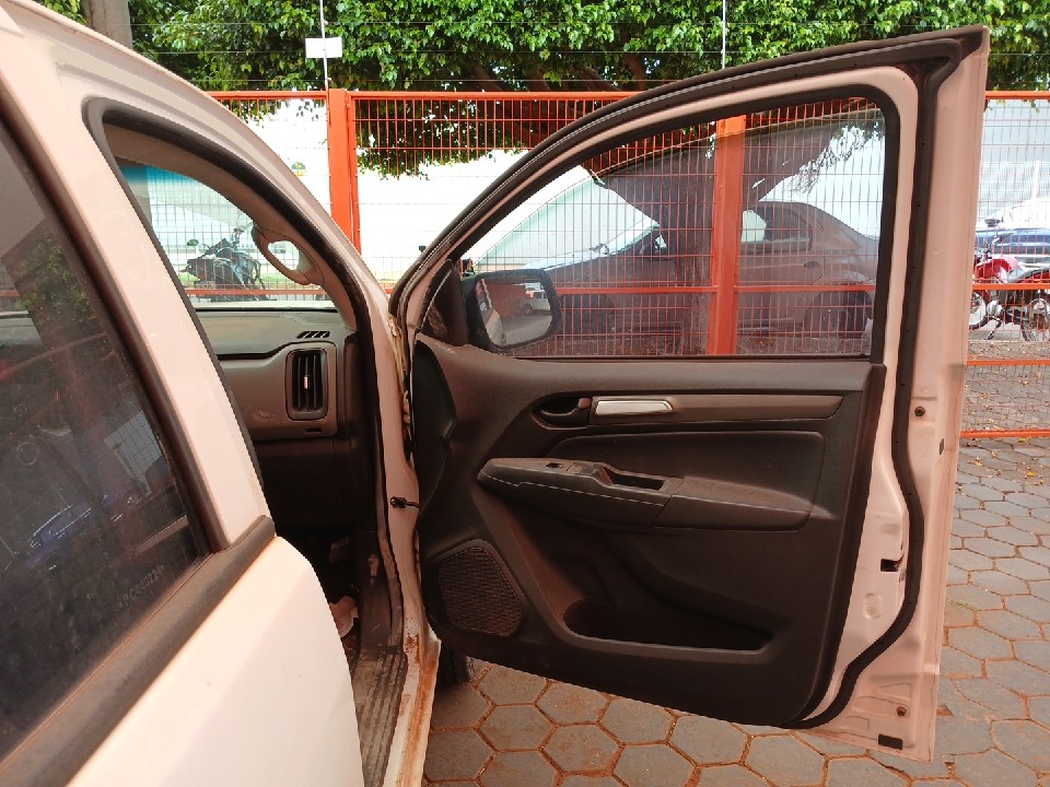 CHEVROLET S10 2.8 LS 4X4 CD 16V TURBO DIESEL 4P MANUAL