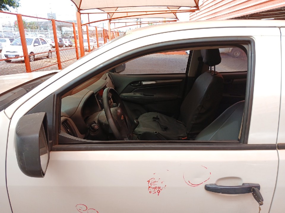 CHEVROLET S10 2.8 LS 4X4 CD 16V TURBO DIESEL 4P MANUAL