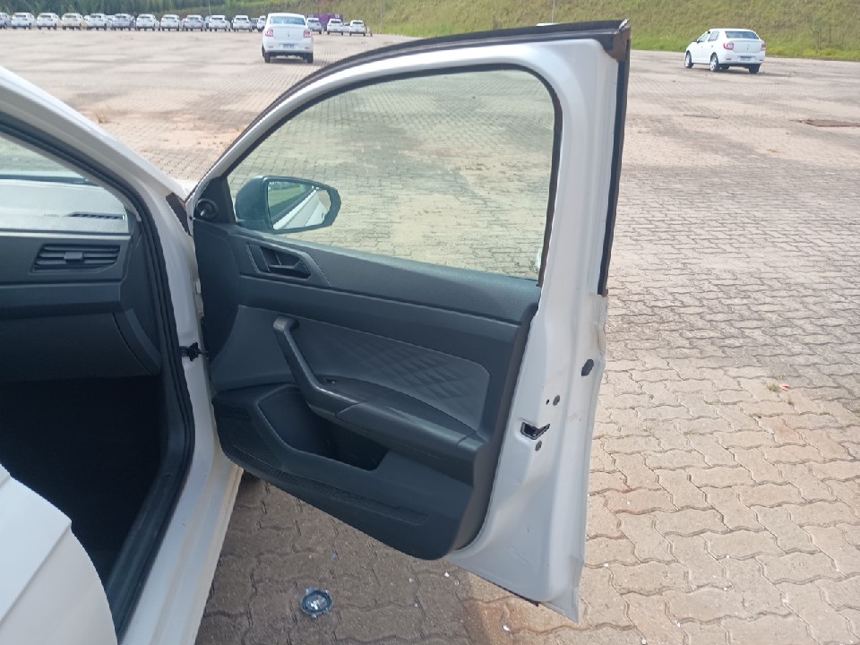 VOLKSWAGEN POLO 1.0 MPI TRACK MANUAL