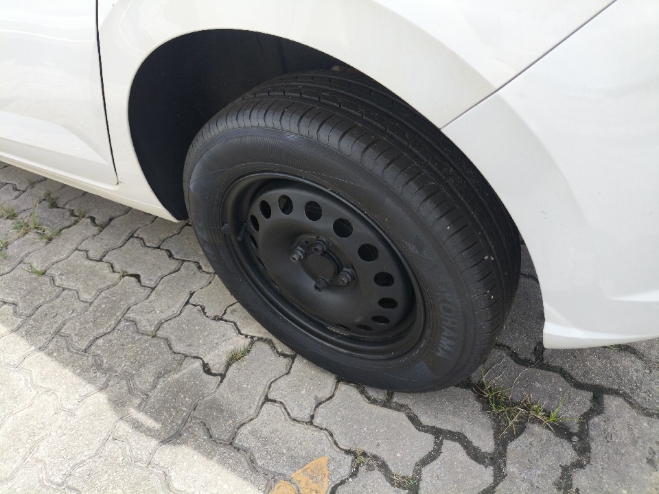 VOLKSWAGEN POLO 1.0 MPI TRACK MANUAL