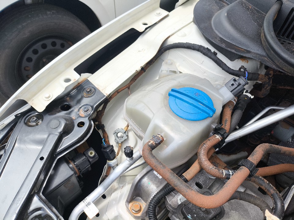 VOLKSWAGEN POLO 1.0 MPI TRACK MANUAL