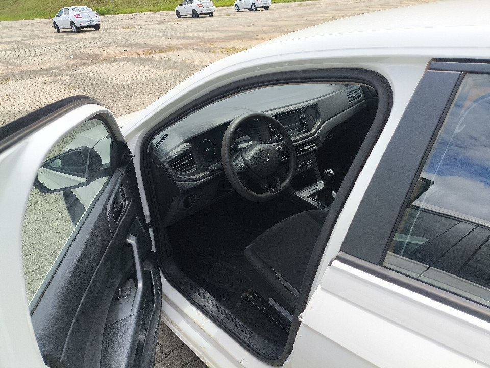 VOLKSWAGEN POLO 1.0 MPI TRACK MANUAL