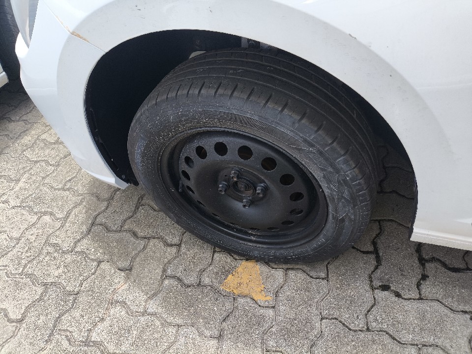 VOLKSWAGEN POLO 1.0 MPI TRACK MANUAL