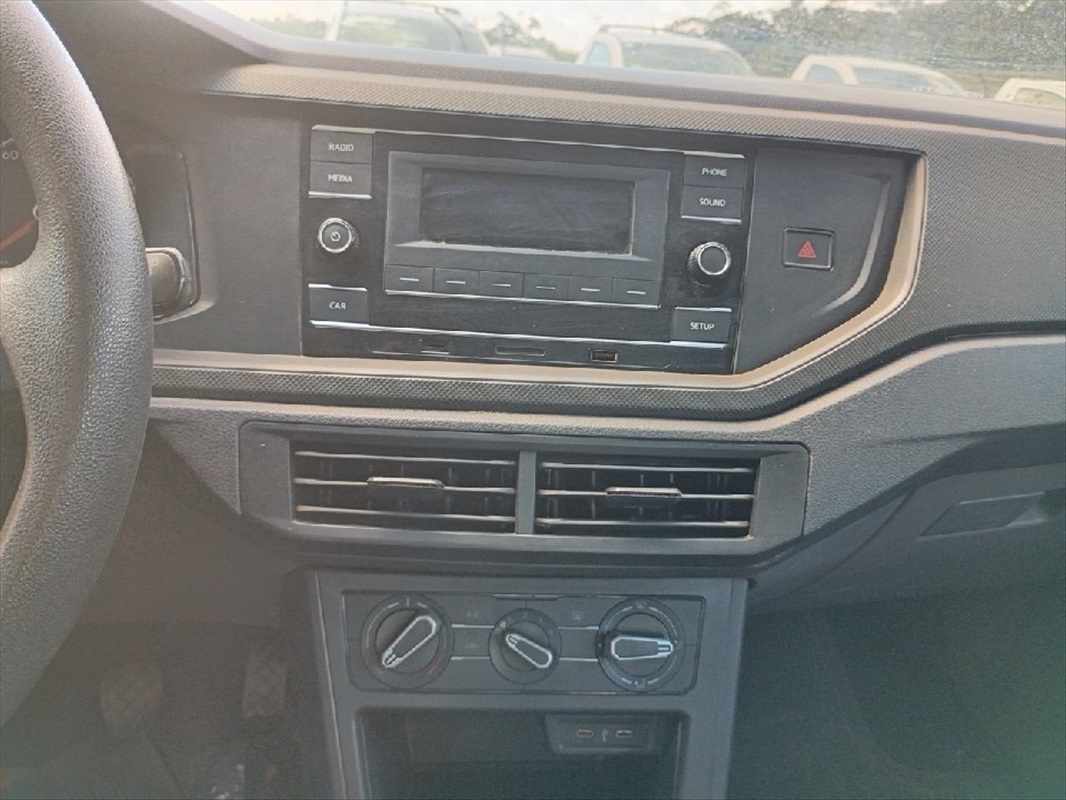 VOLKSWAGEN POLO 1.0 MPI TRACK MANUAL