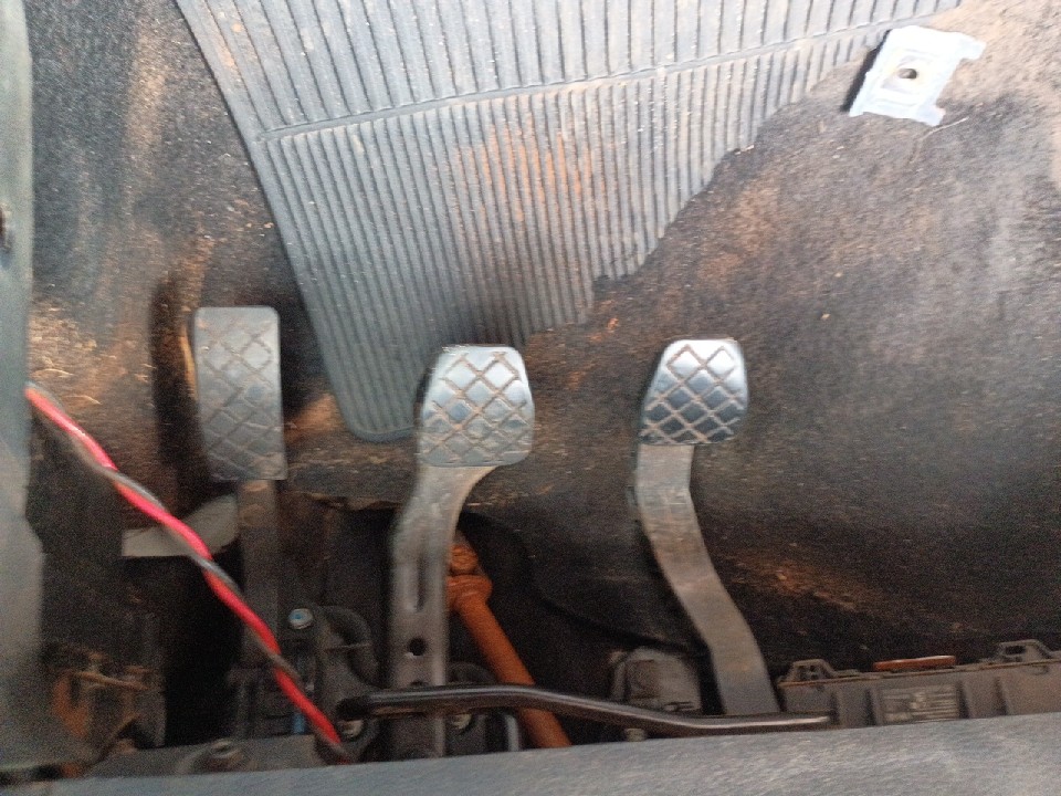 VOLKSWAGEN SAVEIRO 1.6 MSI ROBUST CS 16V FLEX 2P MANUAL