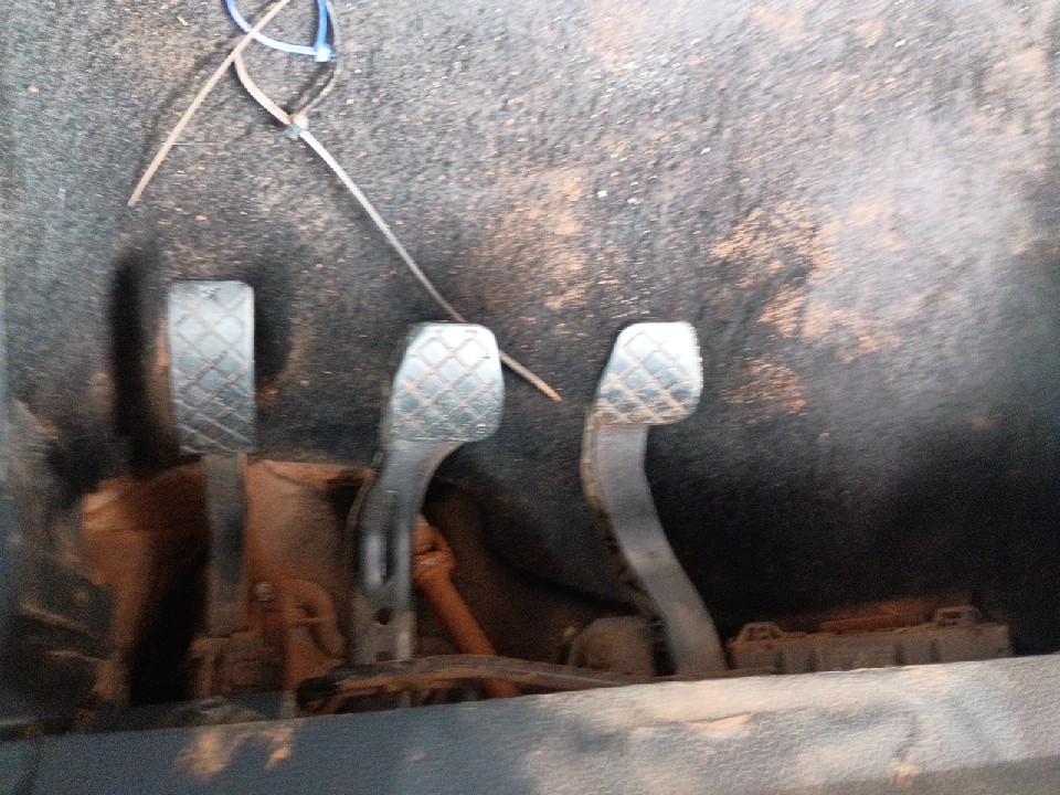 VOLKSWAGEN SAVEIRO 1.6 MSI ROBUST CS 16V FLEX 2P MANUAL