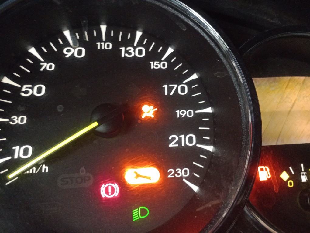 RENAULT FLUENCE 2.0 DYNAMIQUE 16V FLEX 4P MANUAL