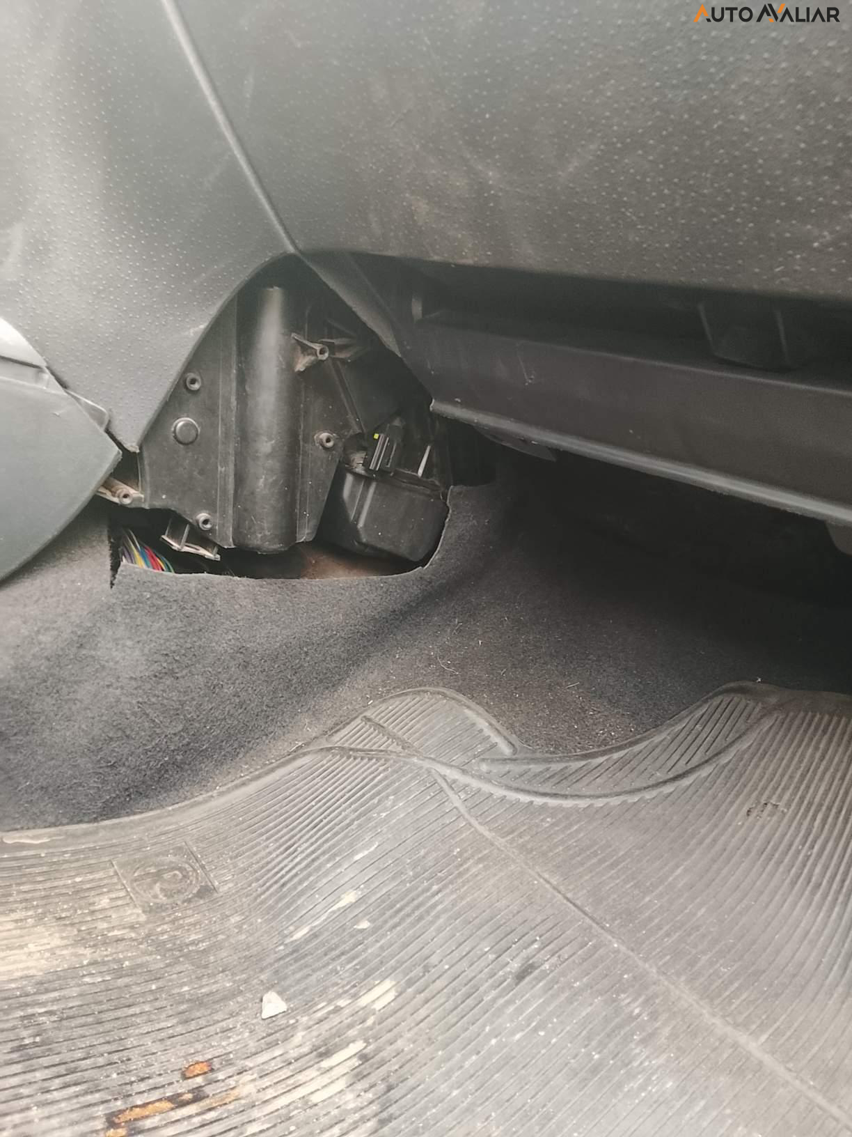 CITROEN C3 1.4 I GLX 8V FLEX 4P MANUAL