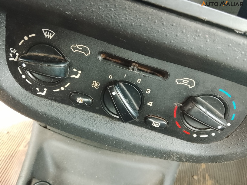 CITROEN C3 1.4 I GLX 8V FLEX 4P MANUAL