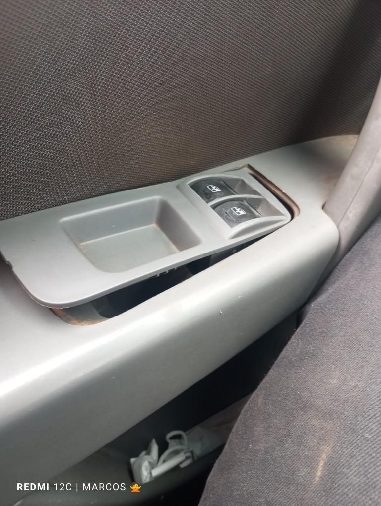 FIAT PALIO 1.0 MPI ATTRACTIVE 8V FLEX 4P MANUAL