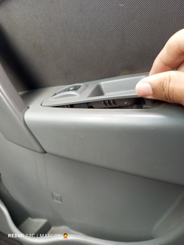 FIAT PALIO 1.0 MPI ATTRACTIVE 8V FLEX 4P MANUAL